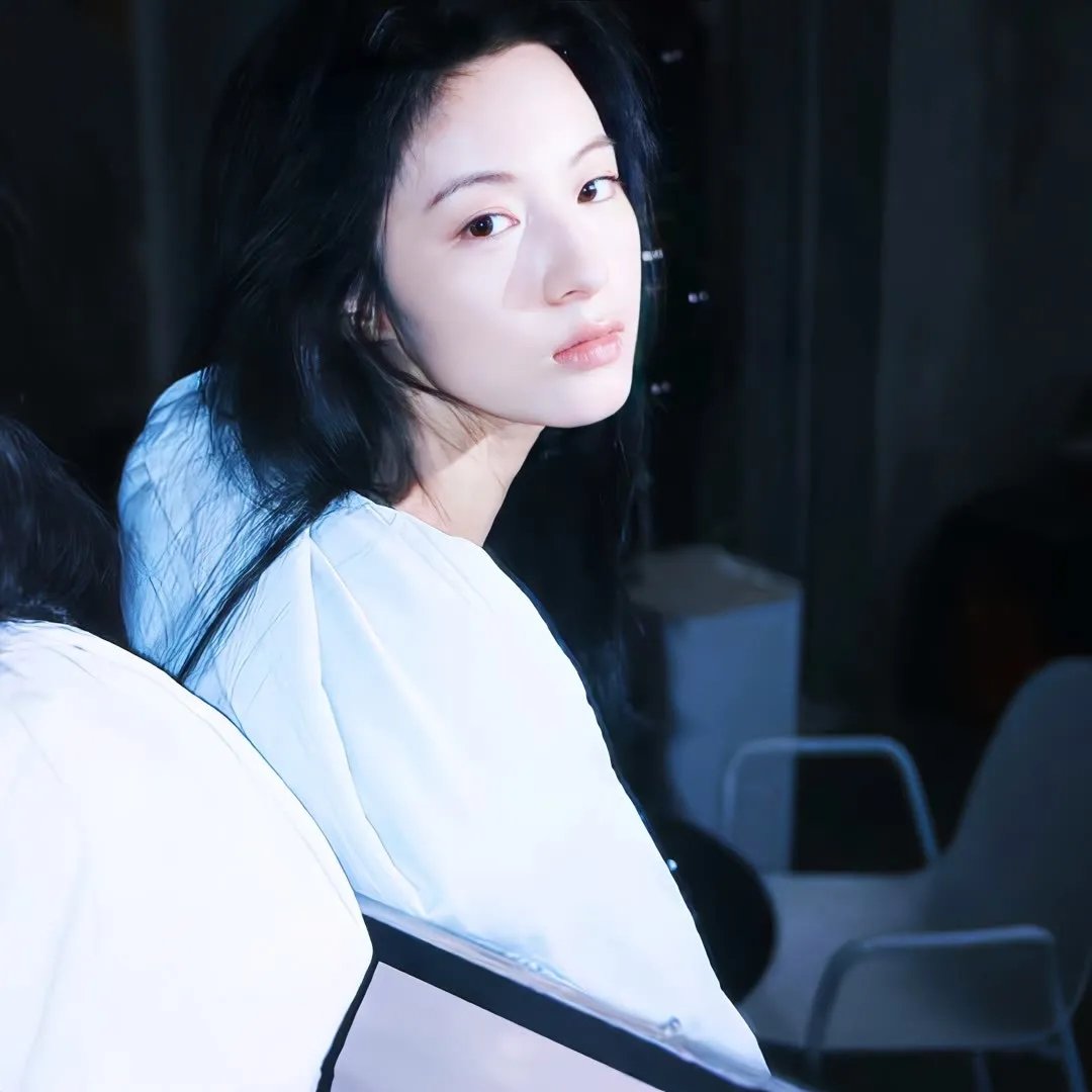 艾米莉亚·佩雷斯 海报